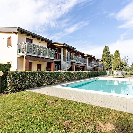 Residence La Corte Near Gardaland Castelnuovo del Garda Esterno foto